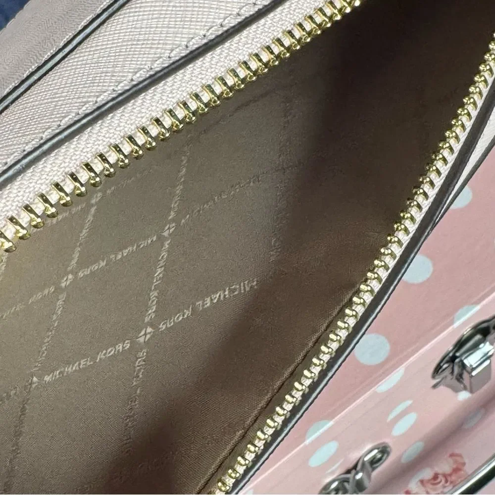 Michael Kors jet set